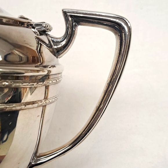 Vintage Essay Canada Silverplate teapot - Picture 12 of 14
